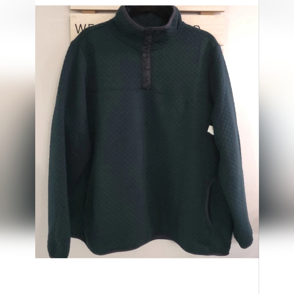 Mountain and Isles NWT Forest Green Quilted Pullover/2 front pockets. Size 2X‎